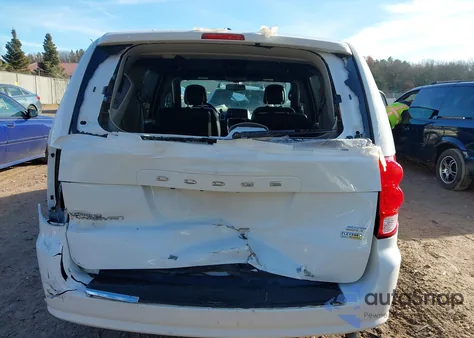 2018 Dodge Grand Caravan Sxt z USA, uszkodzony, nr VIN 2C4RDGCG7JR241574